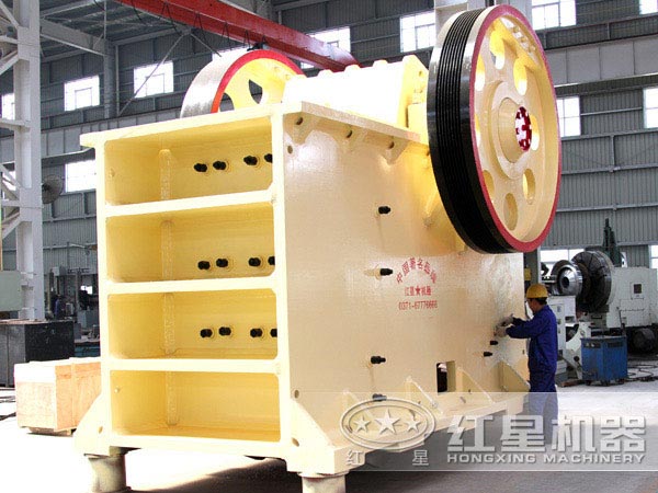白云石粗碎設備-顎式破碎機